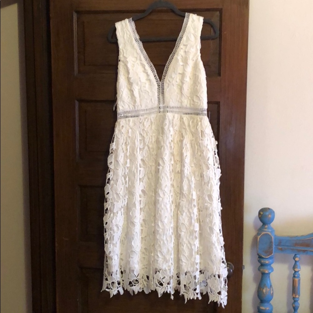 Lulus white dress